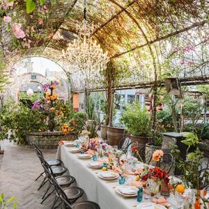 Give us more afternoons like THIS 😍✨🧡 Set under the Arbour in the late afternoon sun, we were thrilled to help create this magical scene for the launch of the GUESS Spring Summer Collection. Using a variety of warm hues and deep, lush greens, this landscape brought the Mediterranean to Sydney ⛲ 

Client: @guess
Floral Styling: @thegroundsfloralsbysilva
Styling: @jacquiivesstylist
Venue: @thegrounds // @thegroundsevents
Photography: @thehassanabdallah

#TheGroundsFloralsBySilva