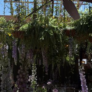 Where every detail catches the light just so. 

Floral styling: @thegroundsfloralsbysilva 
Bride: @lucia_kanaan 
Venue: @thegroundsevents // @thegrounds 

-
-
#weddingflorals #weddingdetails #floraldesign #weddingdecor #weddingaesthetic #eventdesign #floralstyling #tablescape #tablescapedesign #weddinginspo