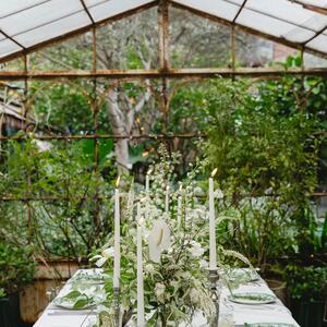 Soft blooms and gentle greens 🌿🤍

Florals: @thegroundsfloralsbysilva  Styling: @theresemoussa 
Venue: @thegroundsevents // @thegrounds 

#flowers #florals #thegarden #events #eventflorals #sydneyflorist #floraldesign #thegroundsofalexandria