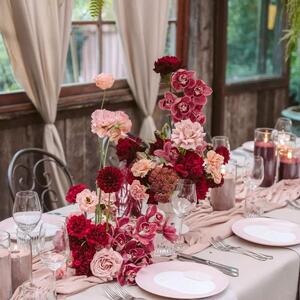 Embracing our rose coloured glasses for this thematic tablescape at @thegroundsevents 2024 Wedding Showcase 💓🌷💘 Heroed by luxurious, pattered orchids in shadows of pink and maroon, we sourced blooms to fit the tonal family, including dahlias, amaranthus, and premium roses with rich, bold colour.

Florals & Styling: @thegroundsevents 
Photography: @amaraweddings_
Venue: @thegrounds // @thegroundsevents

#TheGroundsFloralsBySilva