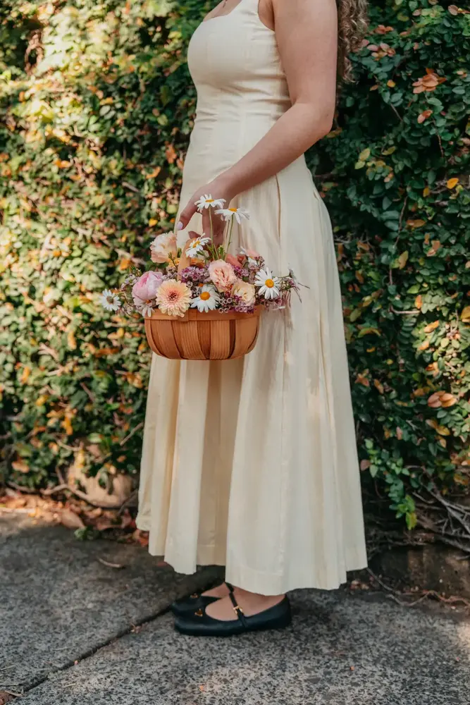 1. Dainty flower Basket thumbnail