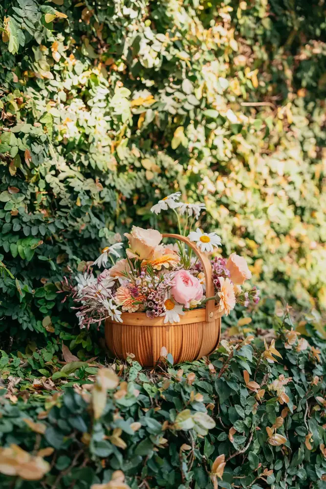2. Dainty flower Basket thumbnail